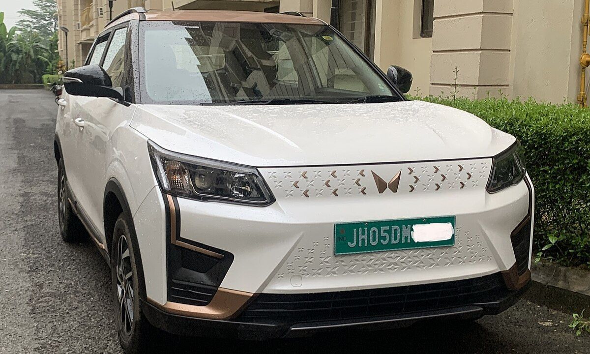 Mahindra XUV 400