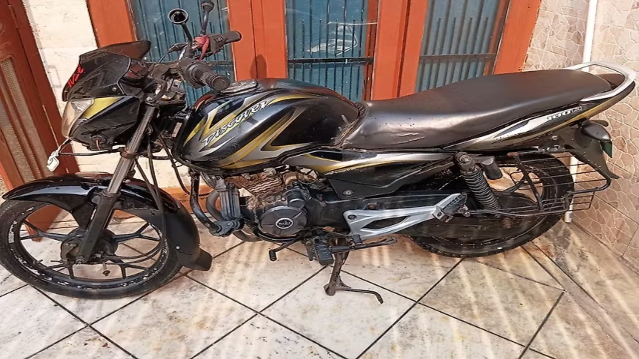 Second Hand Bajaj Discover 100Std