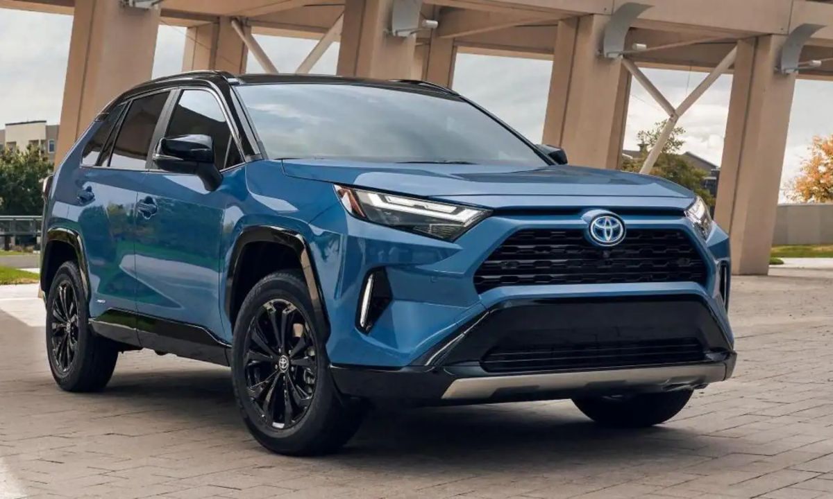 Toyota Hyryder